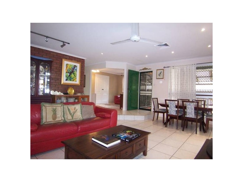 19 Garden Grove Cr, Kirwan QLD 4817