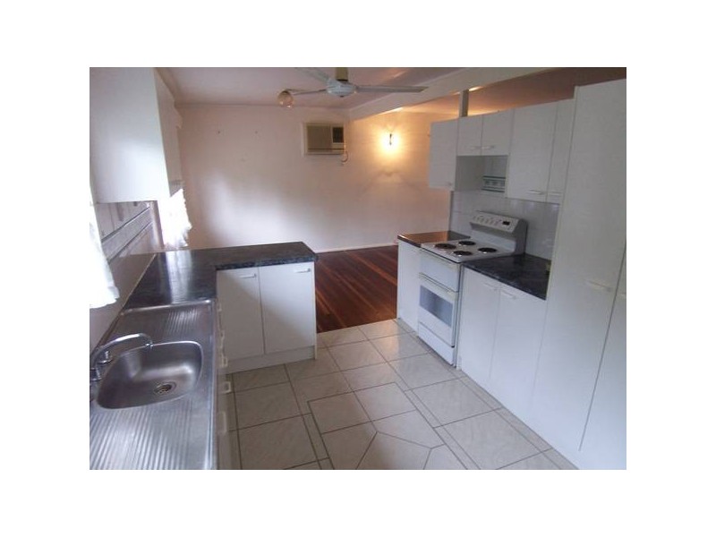 31 Kulgun Cres, Kelso QLD 4815