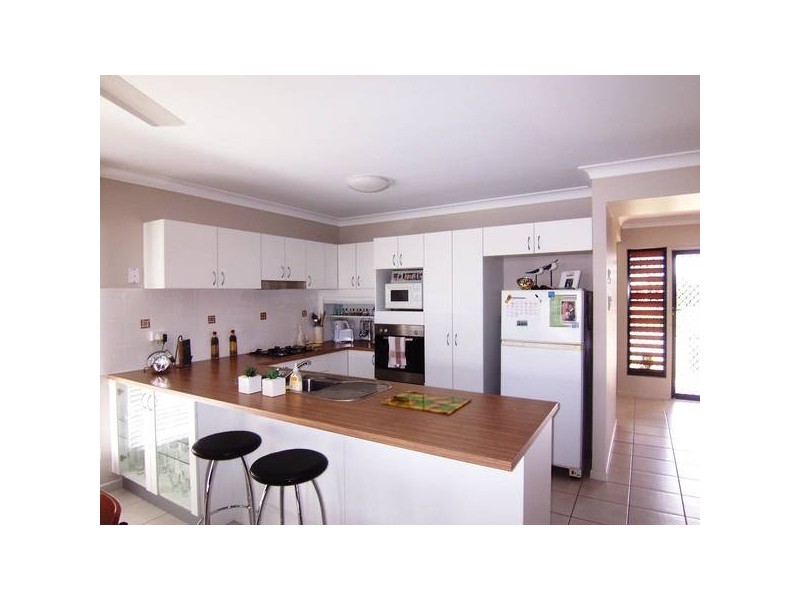 7 Laurie Motti Parade, Kirwan QLD 4817