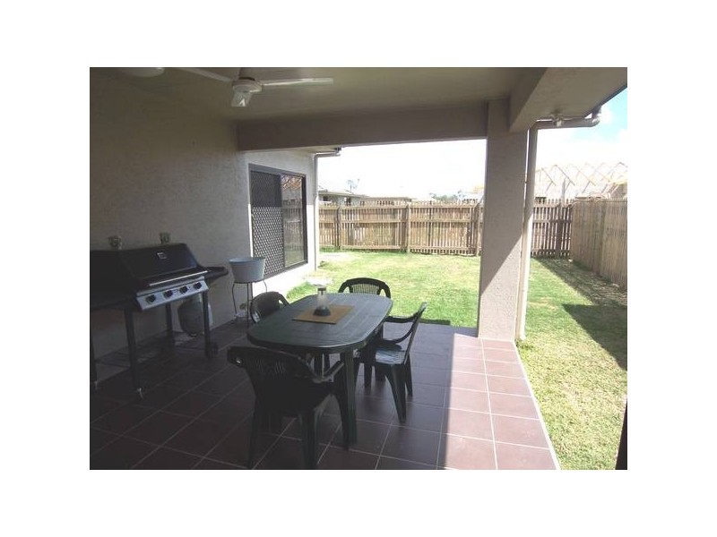 7 Laurie Motti Parade, Kirwan QLD 4817