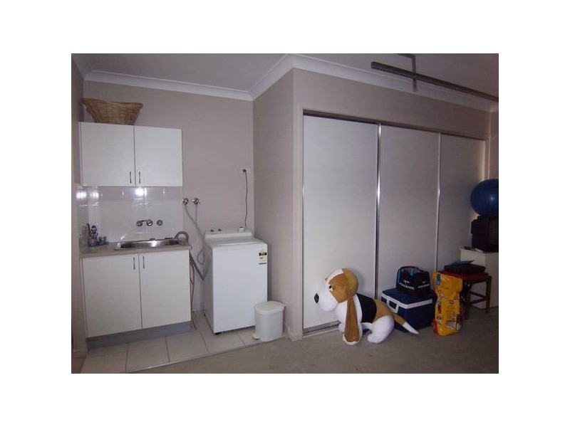 7 Laurie Motti Parade, Kirwan QLD 4817