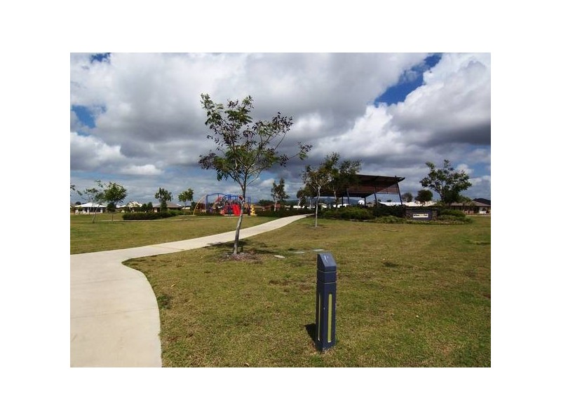 7 Laurie Motti Parade, Kirwan QLD 4817