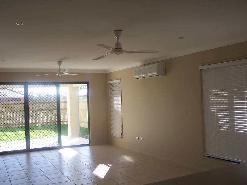 25 Laurie Motti Pde, Kirwan QLD 4817