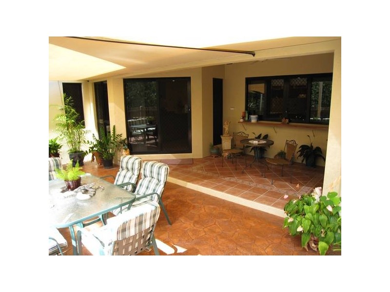8 Barwin Ct, Douglas QLD 4814