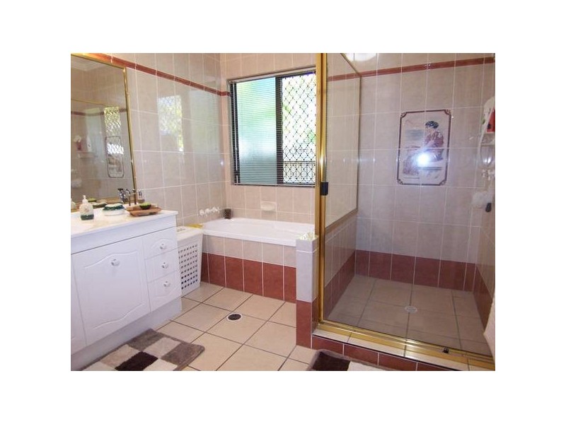 8 Barwin Ct, Douglas QLD 4814
