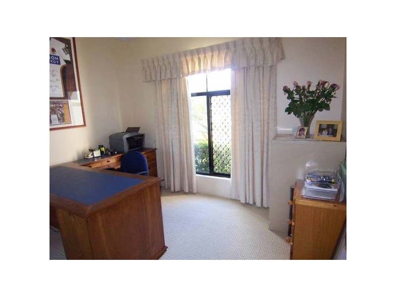 8 Barwin Ct, Douglas QLD 4814