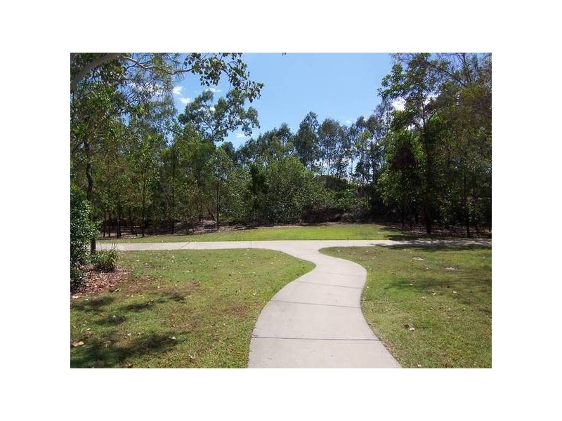 8 Barwin Ct, Douglas QLD 4814