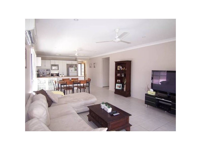 7 Laurie Motti Parade, Kirwan QLD 4817