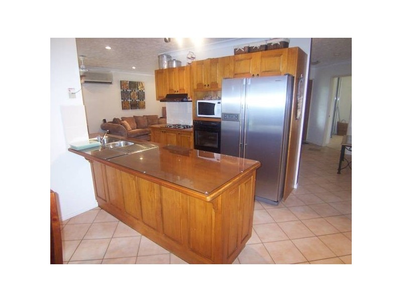 63 Wheeler Circuit, Kirwan QLD 4817