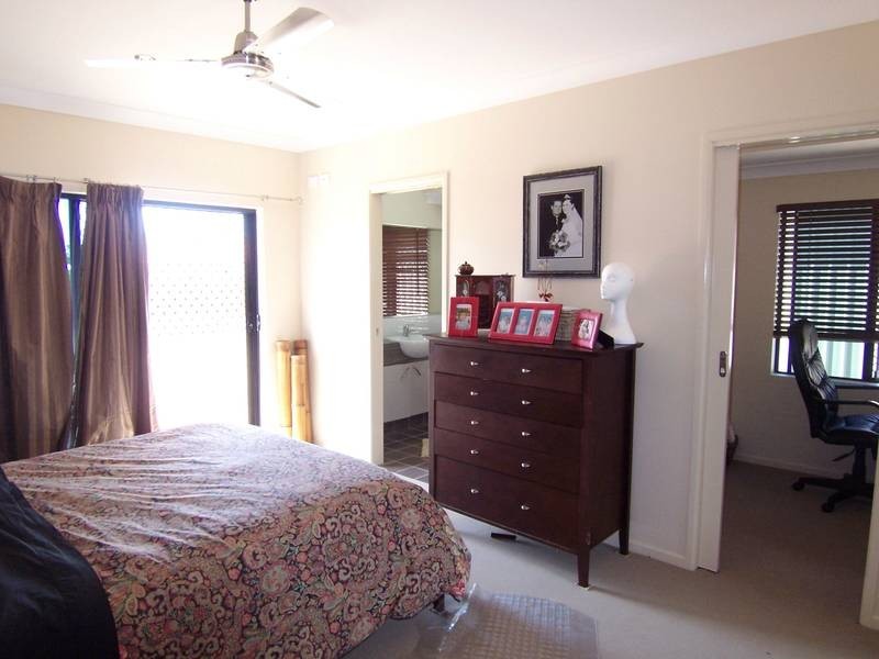 16 Bronco Court, Kelso QLD 4815