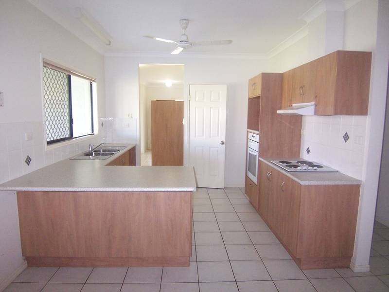 20 Cockatoo Circuit, Douglas QLD 4814