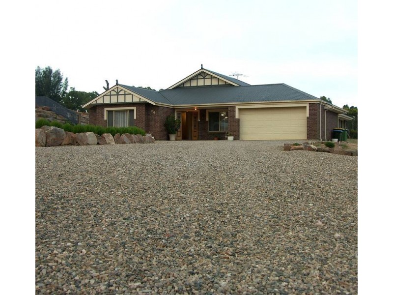 24 Yaktanga Way, Mount Barker SA 5251