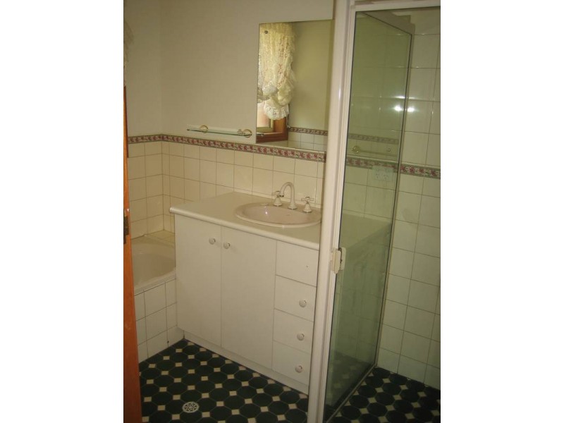 1/8 Hawthorn Road, Mount Barker SA 5251