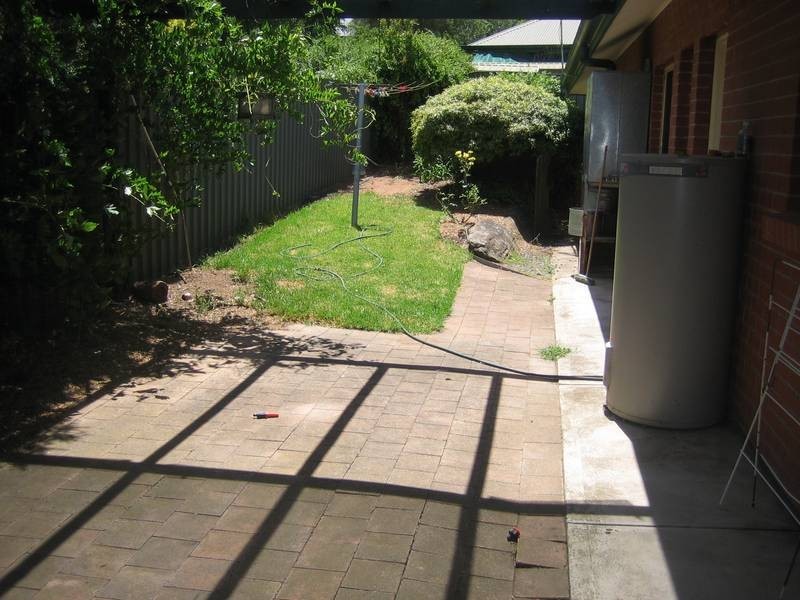 1/8 Hawthorn Road, Mount Barker SA 5251