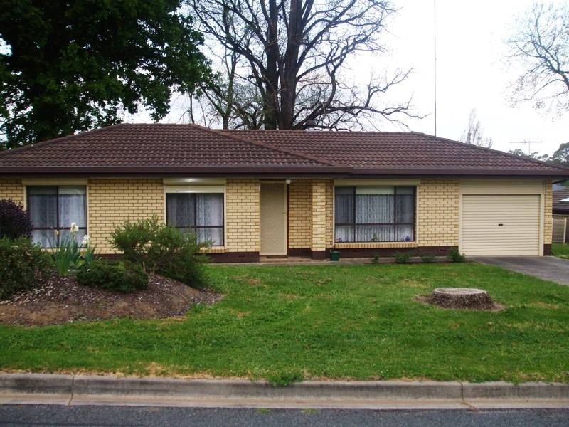 8 Benjamin Way, Mount Barker SA 5251