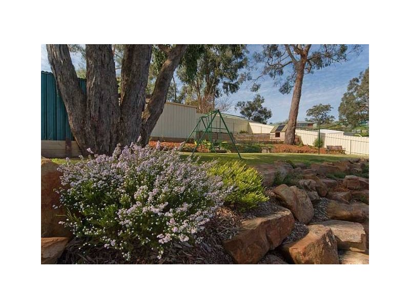 35 Saint Marks Drive, Woodside SA 5244