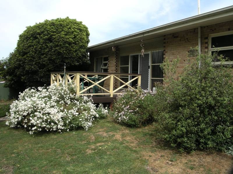 5 Coronation Road, Mount Barker SA 5251