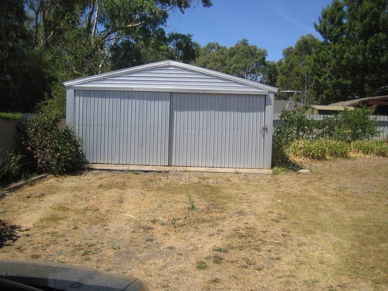 5 Deer Avenue, Mount Barker SA 5251