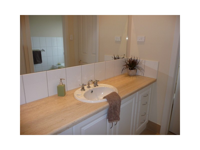 16 Barrow Court, Mount Barker SA 5251