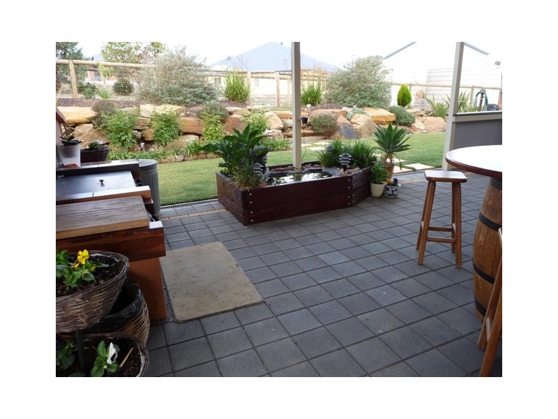 16 Barrow Court, Mount Barker SA 5251