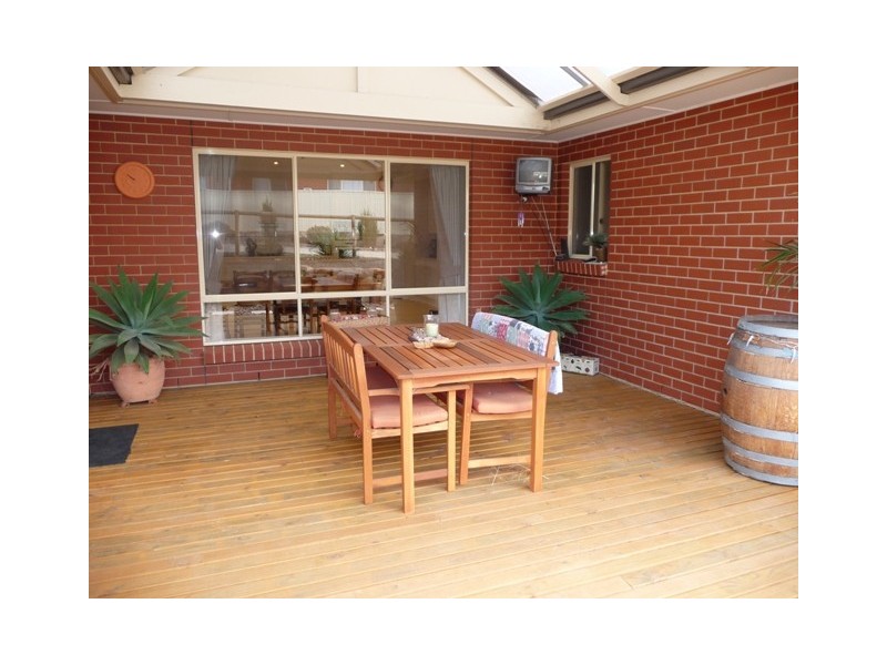 16 Barrow Court, Mount Barker SA 5251