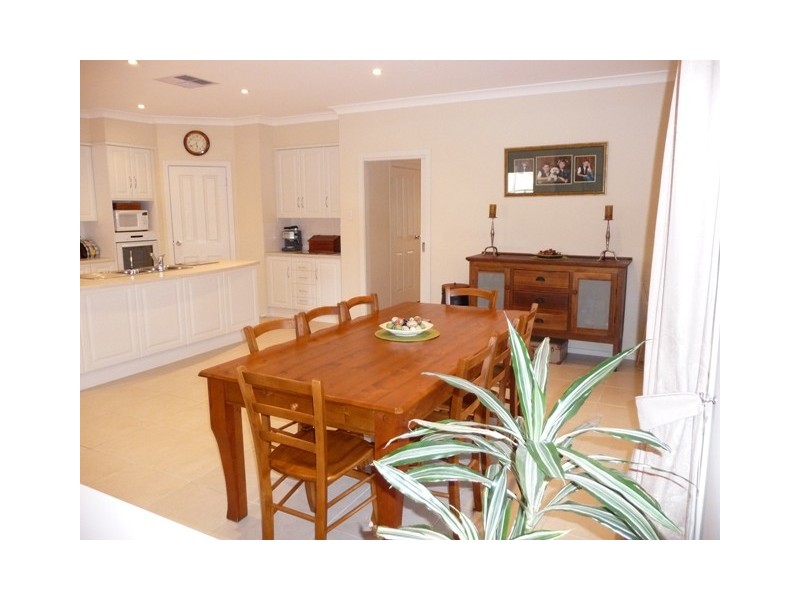 16 Barrow Court, Mount Barker SA 5251