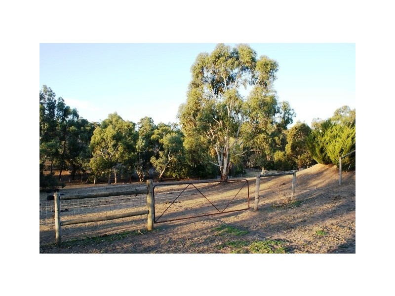9 Church Hill Road, Echunga SA 5153