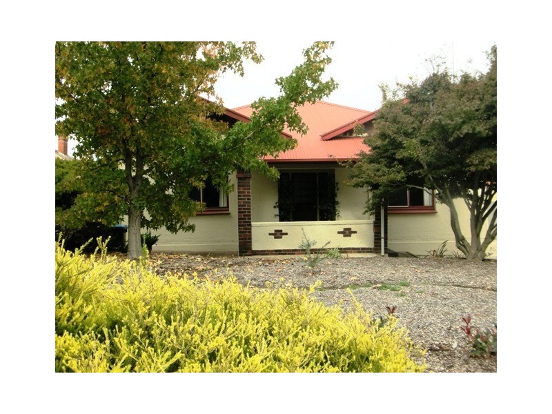 8 Wellington Road, Mount Barker SA 5251
