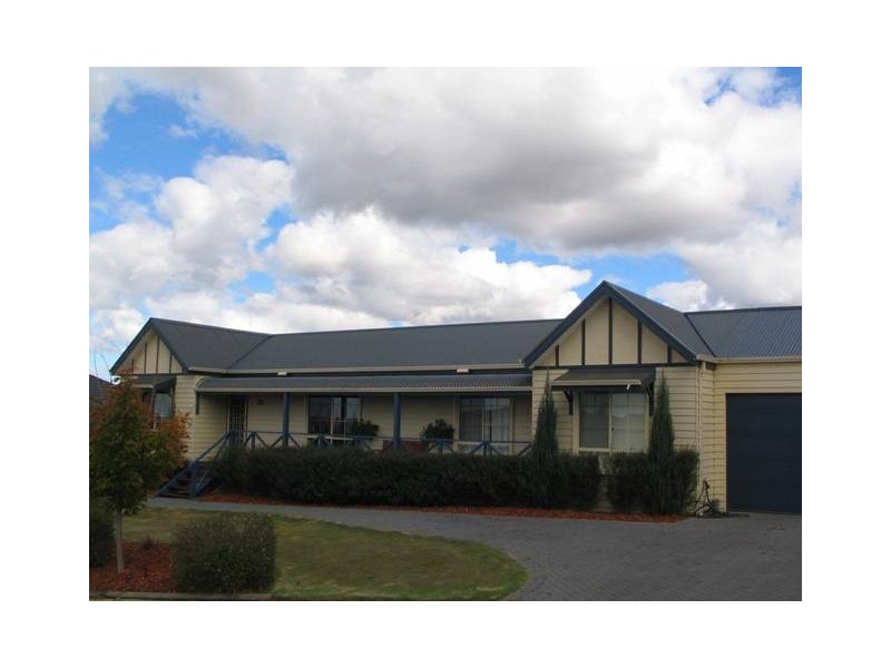 6 Silverwood Drive, Mount Barker SA 5251