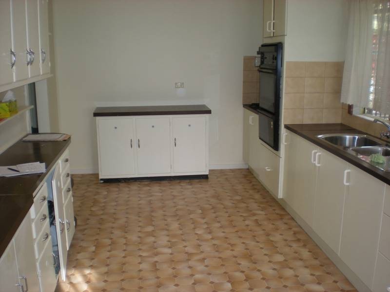 8 Hampden Road, Mount Barker SA 5251