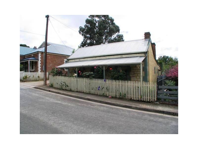 7 McLaren Street, Mount Barker SA 5251