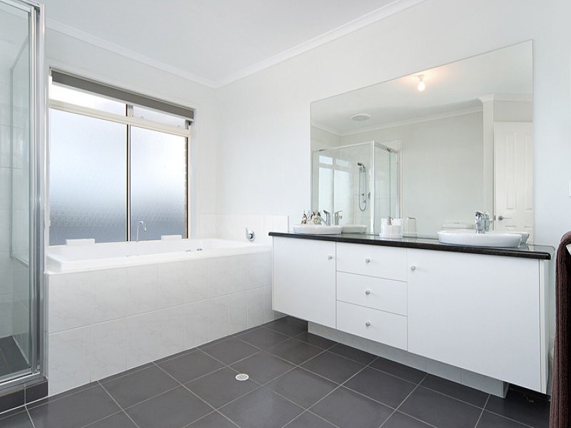 50 Yaktanga Way, Mount Barker SA 5251