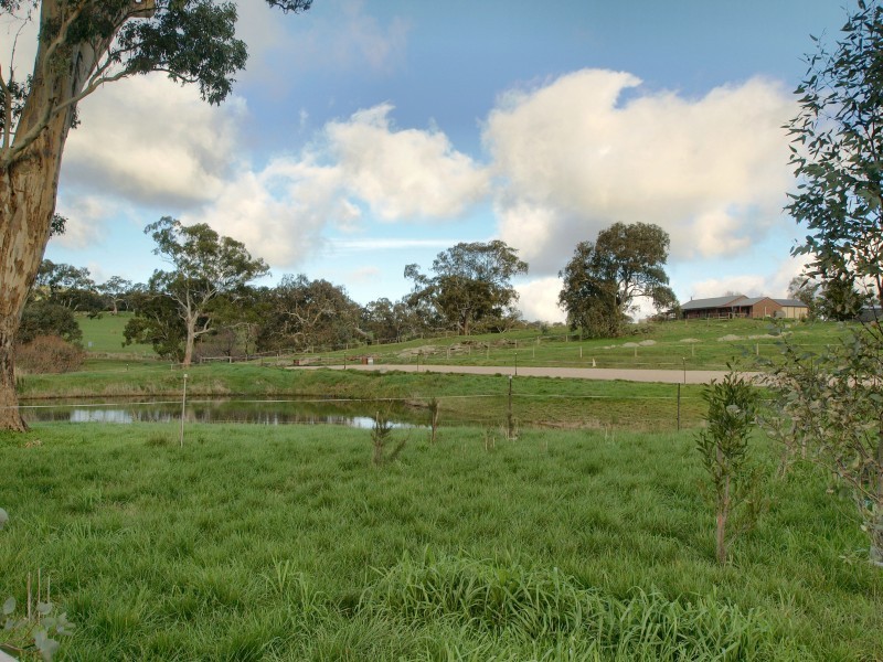 100 Klose Road, Mount Torrens SA 5244