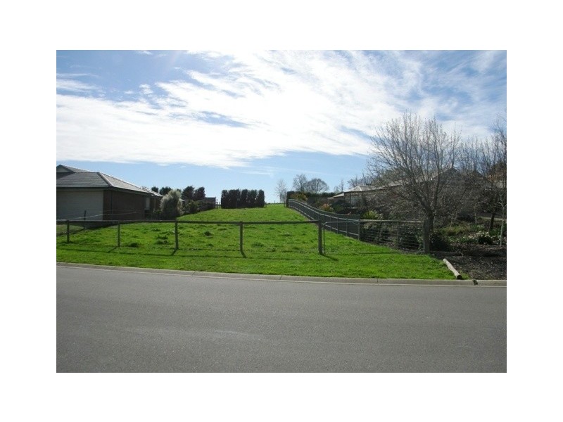 27 Benjamin Gray Drive, Littlehampton SA 5250