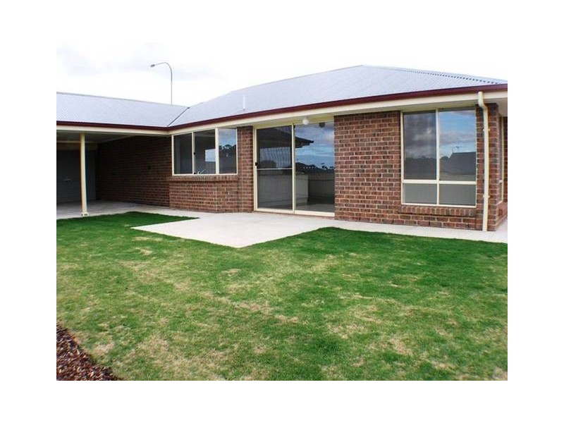 70 Hampden Way, Strathalbyn SA 5255