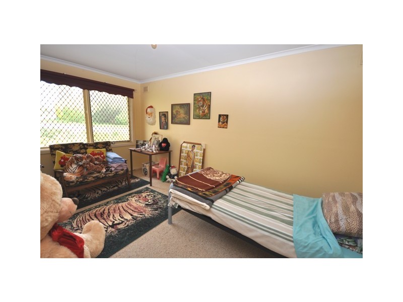 6 Dumas Street, Mount Barker SA 5251