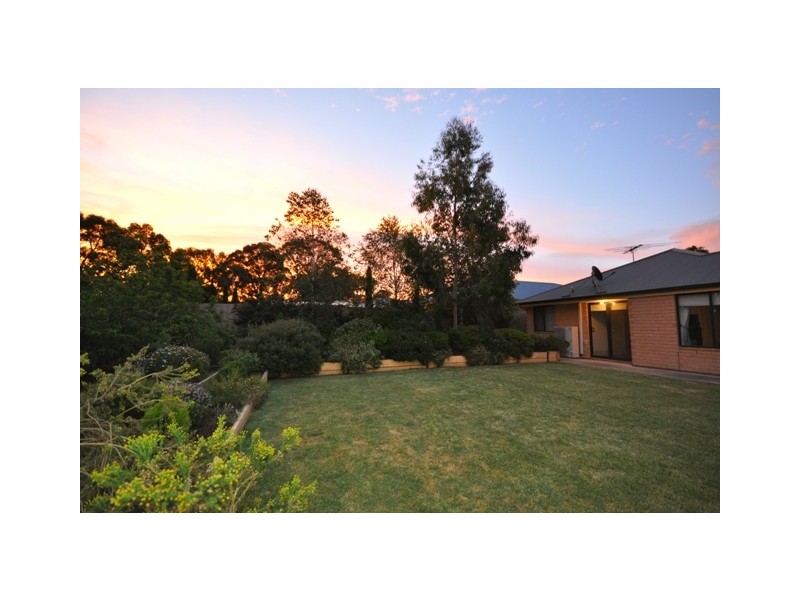5 Mitton Court, Mount Barker SA 5251