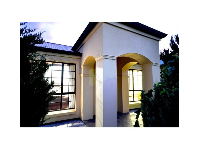 5 Mitton Court, Mount Barker SA 5251