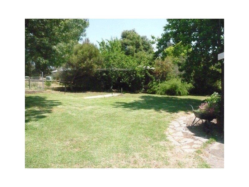 16 Stephenson Street, Mount Barker SA 5251