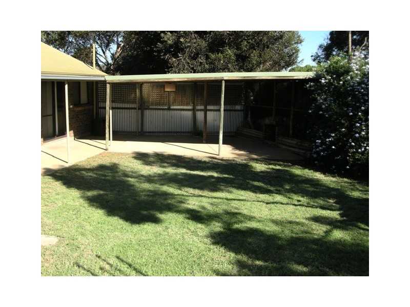 9 Wyatt Road, Strathalbyn SA 5255
