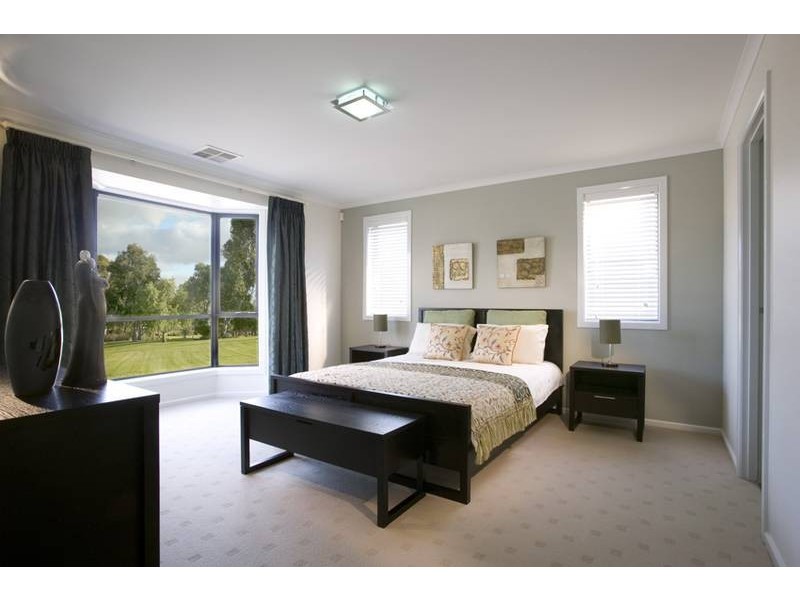1 Barton Circuit, Mount Barker SA 5251