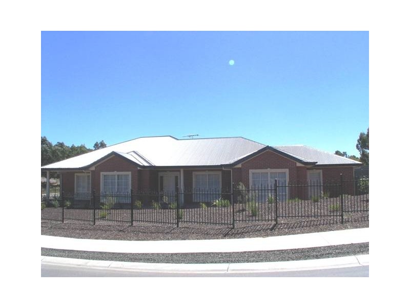 15 Hillcrest Court, Littlehampton SA 5250