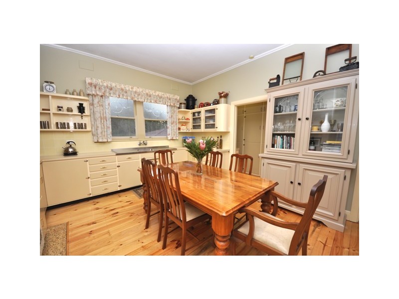3 Pine Avenue, Hahndorf SA 5245