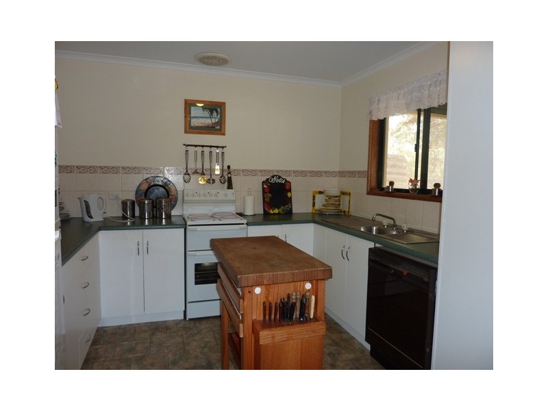 24 Davies Street, Macclesfield SA 5153