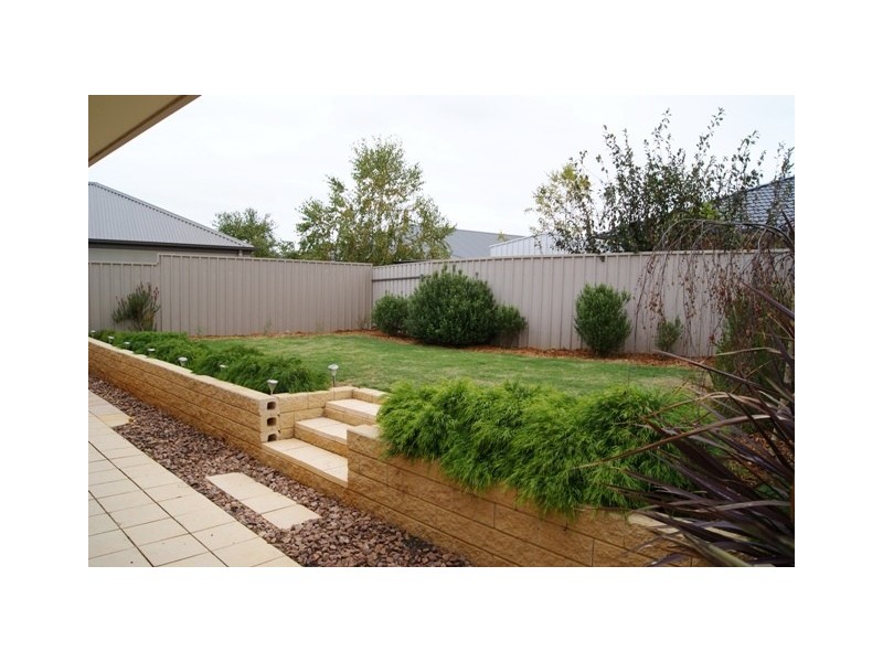 9 Melville Street, Mount Barker SA 5251