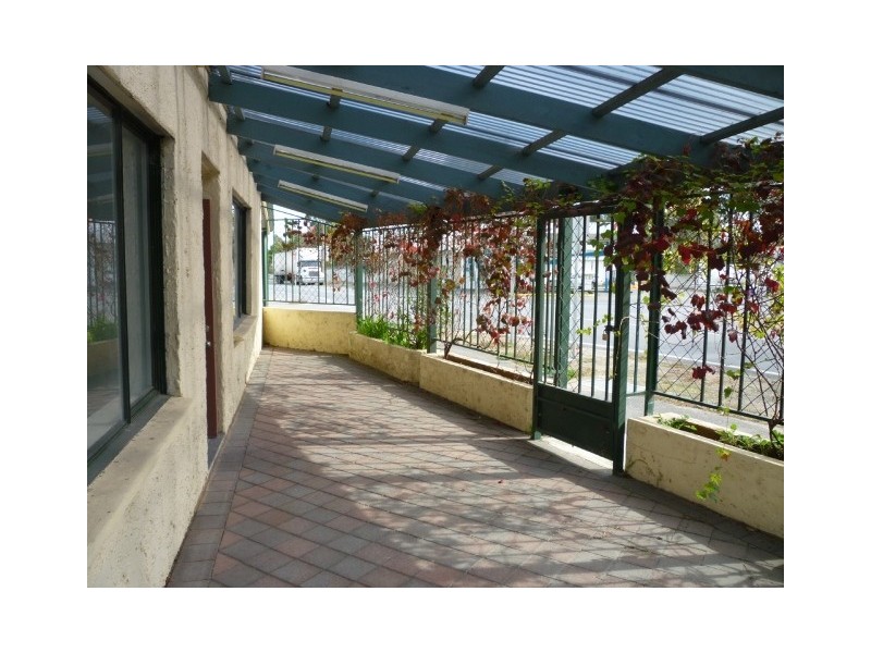 34 & 34a Mawson Road, Meadows SA 5201