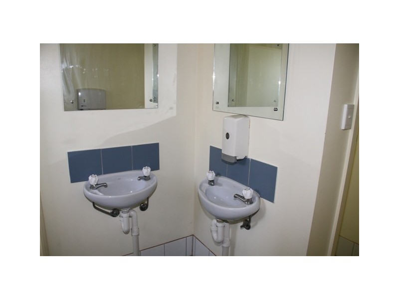 34 & 34a Mawson Road, Meadows SA 5201