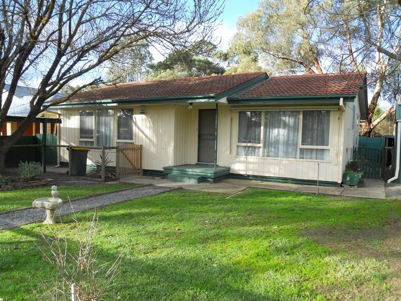 8 Whittaker Terrace, Mount Barker SA 5251