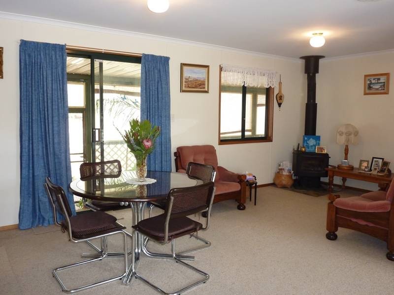 24 Davies Street, Macclesfield SA 5153