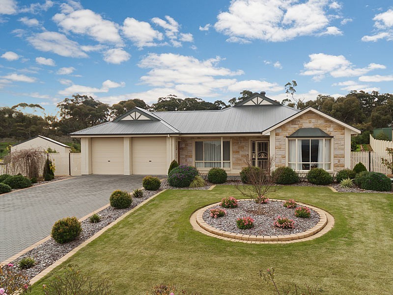 15 Barrow Court, Mount Barker SA 5251